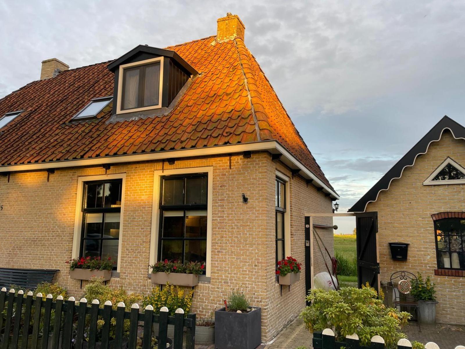 Vakantiehuis In Friesland Voor De Hele Familie Huns Εξωτερικό φωτογραφία