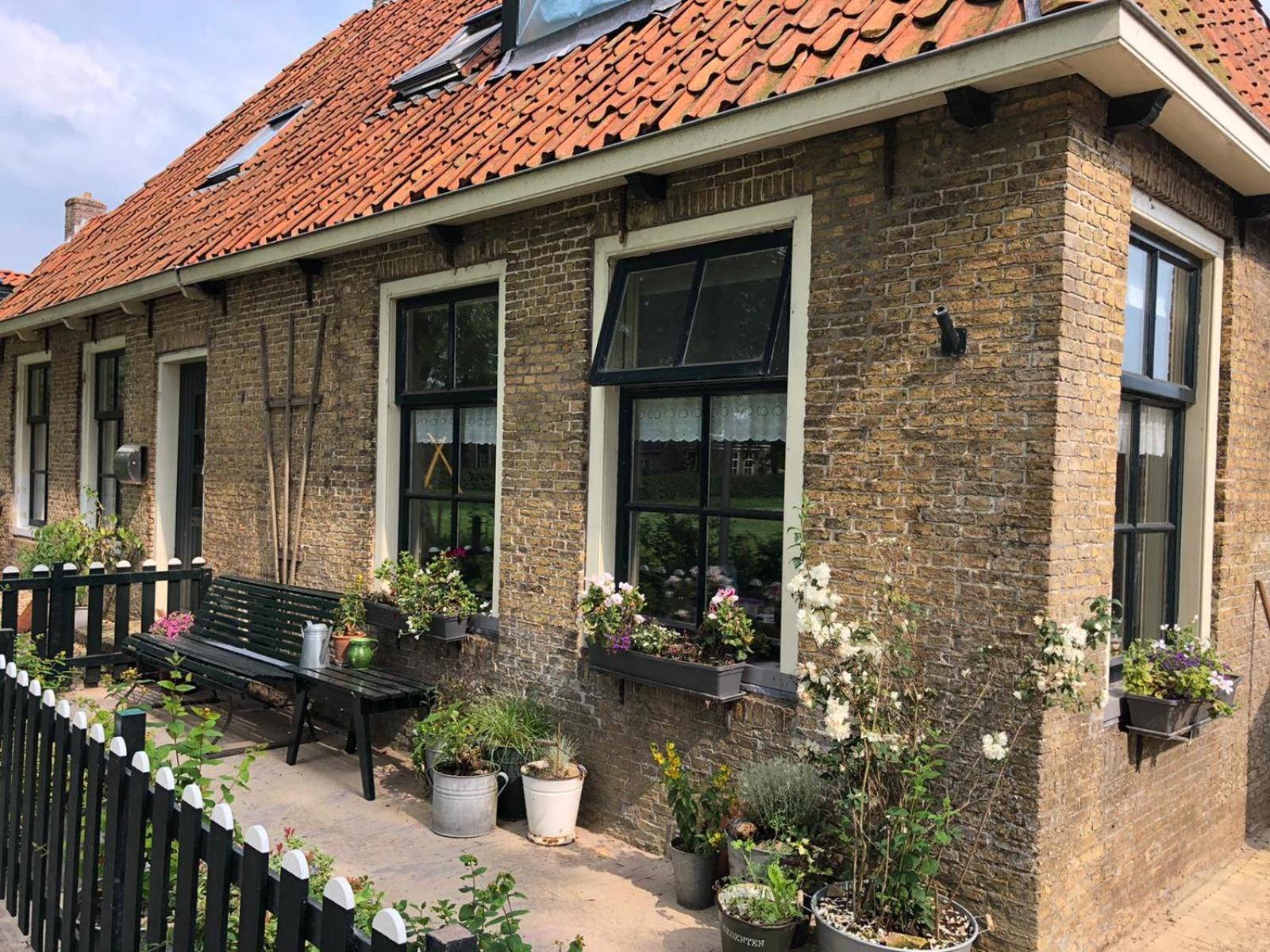 Vakantiehuis In Friesland Voor De Hele Familie Huns Εξωτερικό φωτογραφία