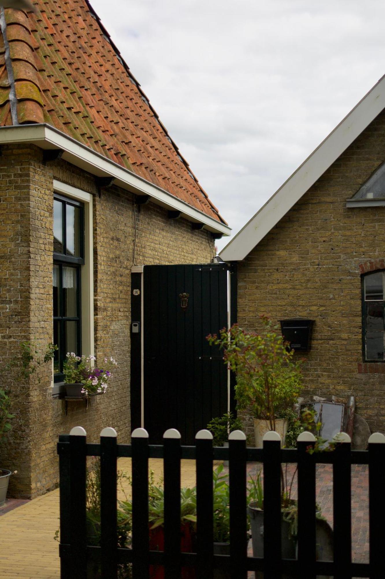 Vakantiehuis In Friesland Voor De Hele Familie Huns Εξωτερικό φωτογραφία