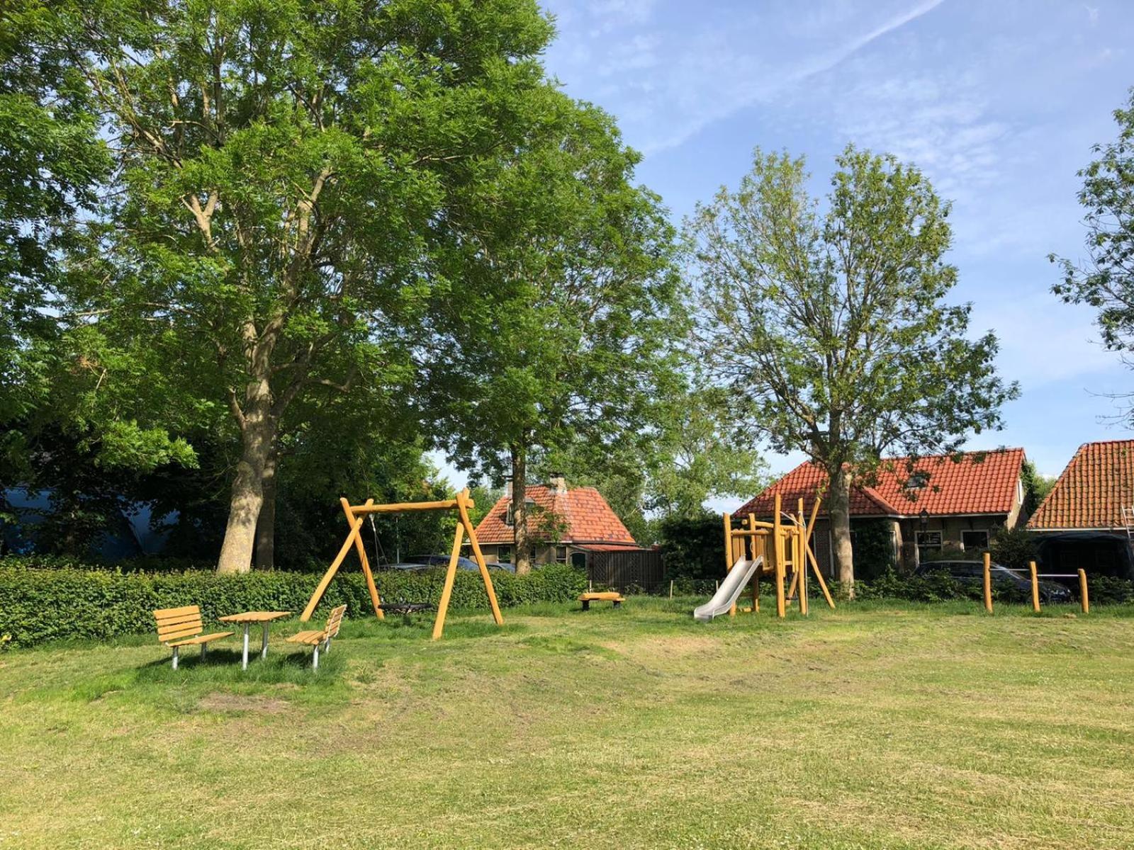 Vakantiehuis In Friesland Voor De Hele Familie Huns Εξωτερικό φωτογραφία